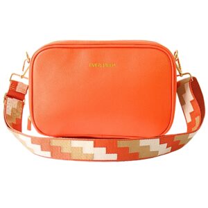 Leder Clutch orange Emi City Clutch aus 100 % echtem kolumbianischem Leder in orange, kompakt, elegant und vielseitig tragbar.
