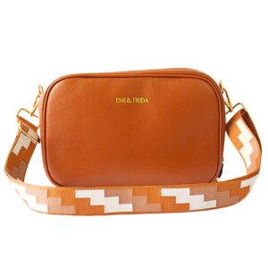 Emi City Clutch aus 100 % echtem kolumbianischem Leder in Cognac, kompakt, elegant und vielseitig tragbar